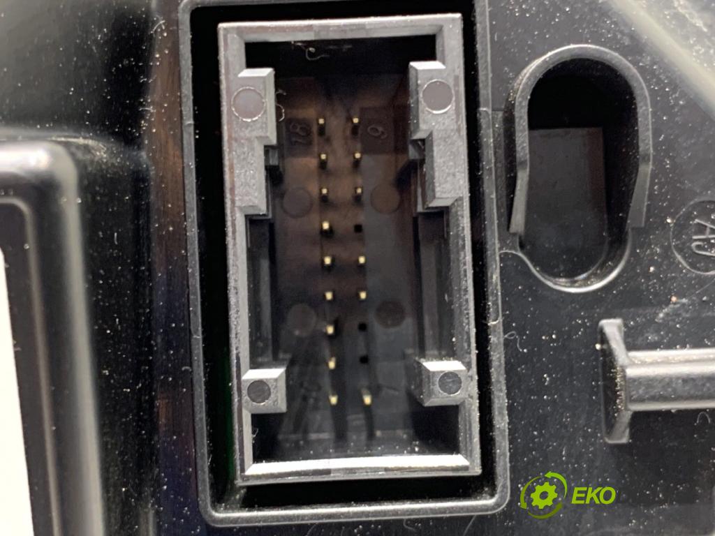 CUPRA ATECA  2023 110 kW 1.5 TSI 1498 Prístrojovka  (Prístrojová doska)