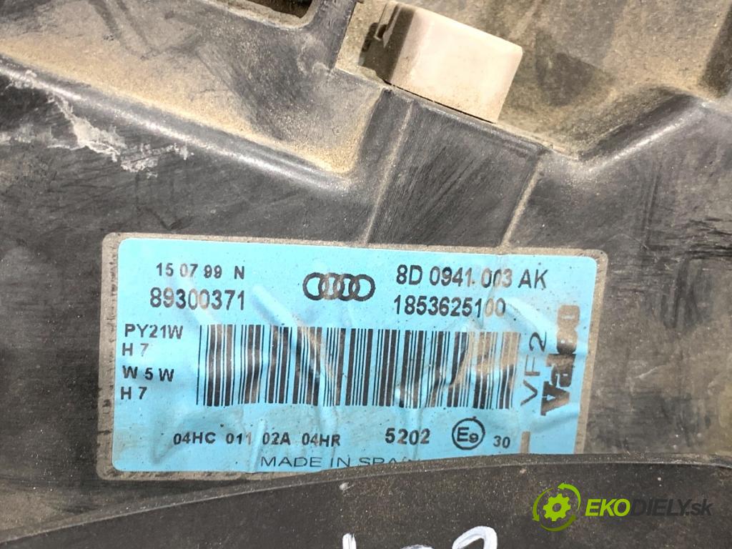 AUDI A4 B5 sedan 1999 74 kW 1.6 1595 světlomet levý přední část 8D0941003AK