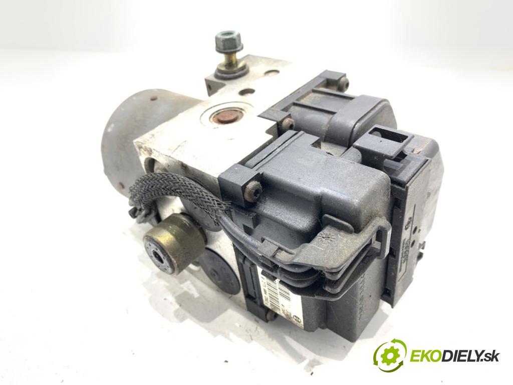 AUDI A4 B5 sedan 1999 74 kW 1.6 1595 Pumpa ABS 0273004282 (Pumpa ABS)