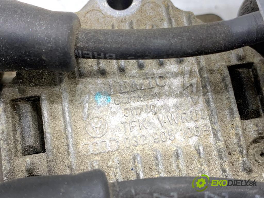 AUDI A4 B5 sedan 1999 74 kW 1.6 1595 Cievka zapaľovacia 032905106B (Zapaľovacia cievka)