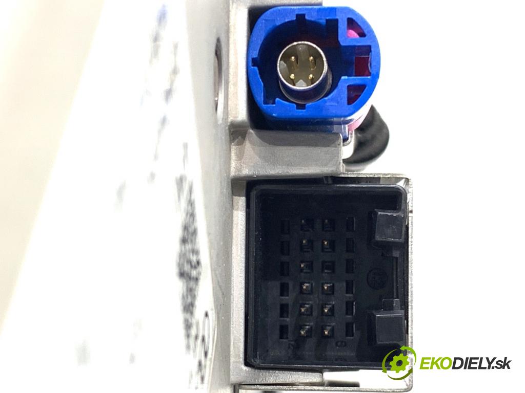 AUDI Q7 4M SUV 2015 200 kW 3.0 TDI quattro 2967 Dislpej 4M0857273A (Prístrojová doska)