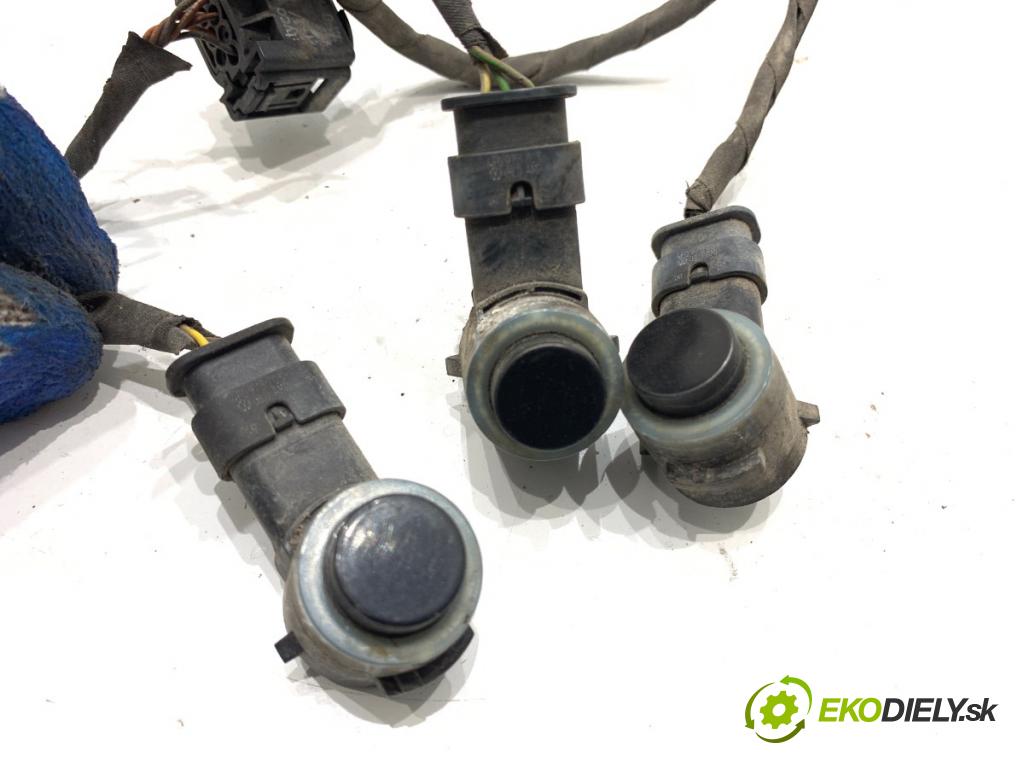 AUDI Q7 4M SUV 2015 200 kW 3.0 TDI quattro 2967 Káblovačka PDC zad 5Q0919275B 4M0971104AP