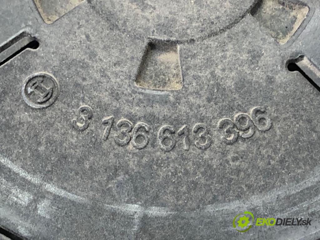 AUDI Q7 4M SUV 2015 200 kW 3.0 TDI quattro 2967 ventilátor chladiče 8W0959455C (Ventilátory)