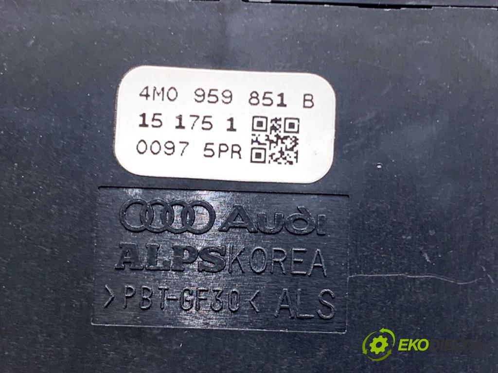 AUDI Q7 4M SUV 2015 200 kW 3.0 TDI quattro 2967 Prepínač okien 4M0959851B (Prepínacie páčky pod volantom)