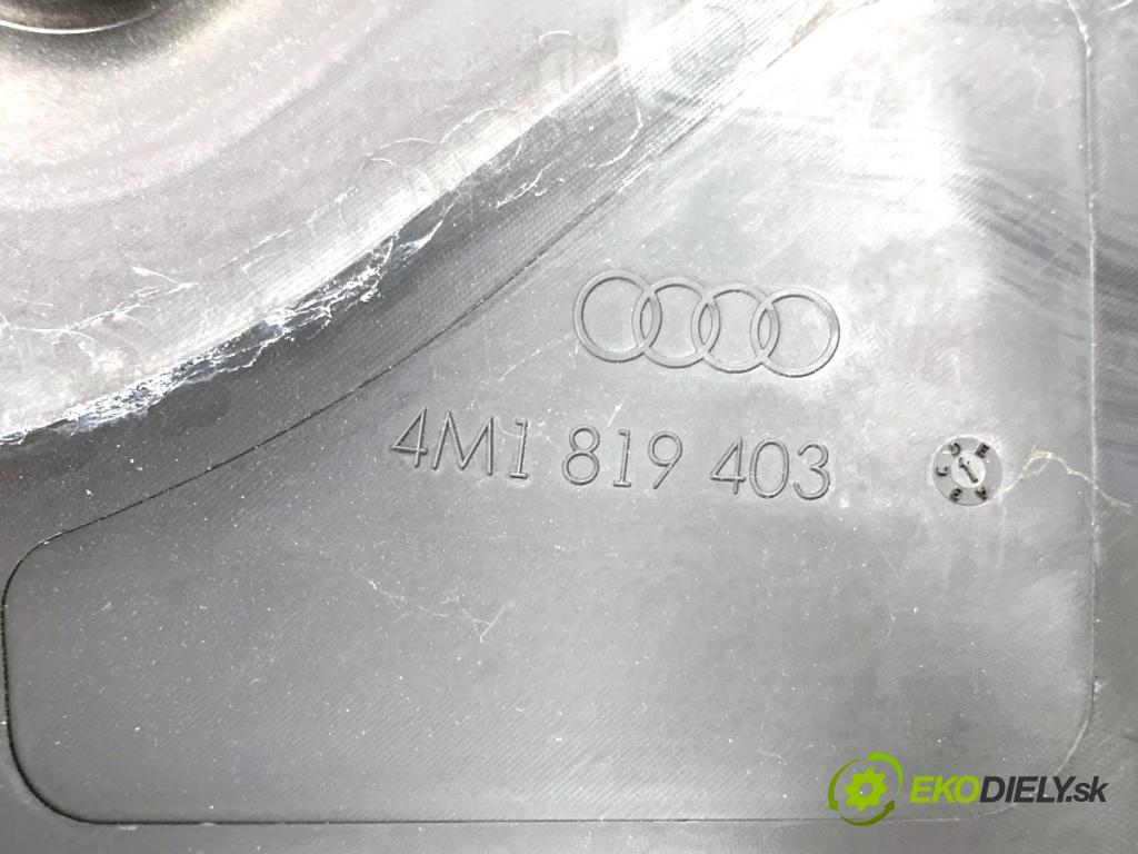 AUDI Q7 4M SUV 2015 200 kW 3.0 TDI quattro 2967 Torpédo, plast pod čelné okno 4M1819403 (Torpédo (plast pod čelným sklom))