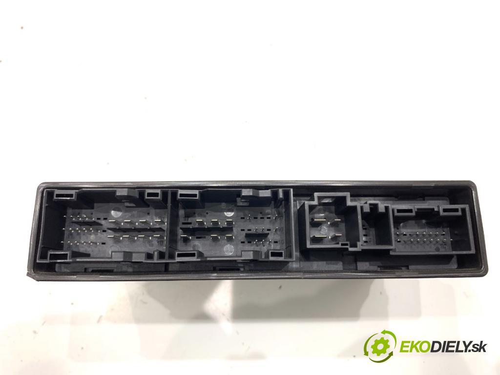 AUDI Q7 4M SUV 2015 200 kW 3.0 TDI quattro 2967 Modul pamäte sedačky 4M0959760E