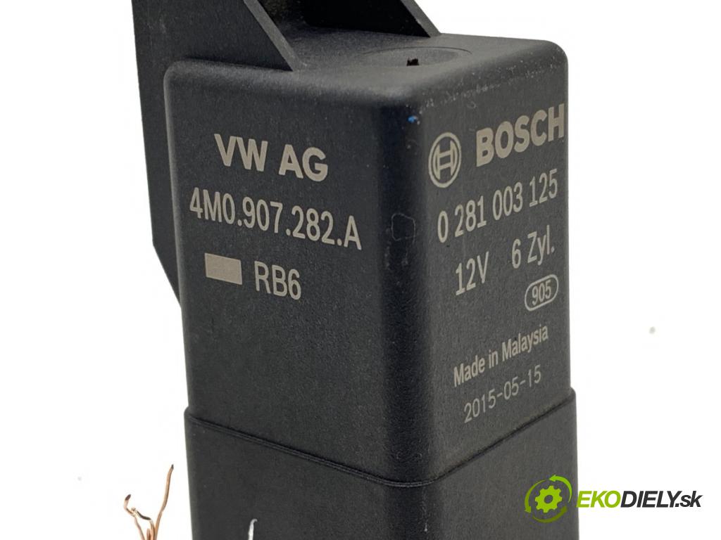 AUDI Q7 4M SUV 2015 200 kW 3.0 TDI quattro 2967 relé sviečok žhavenia 4M0907282A (Relé)