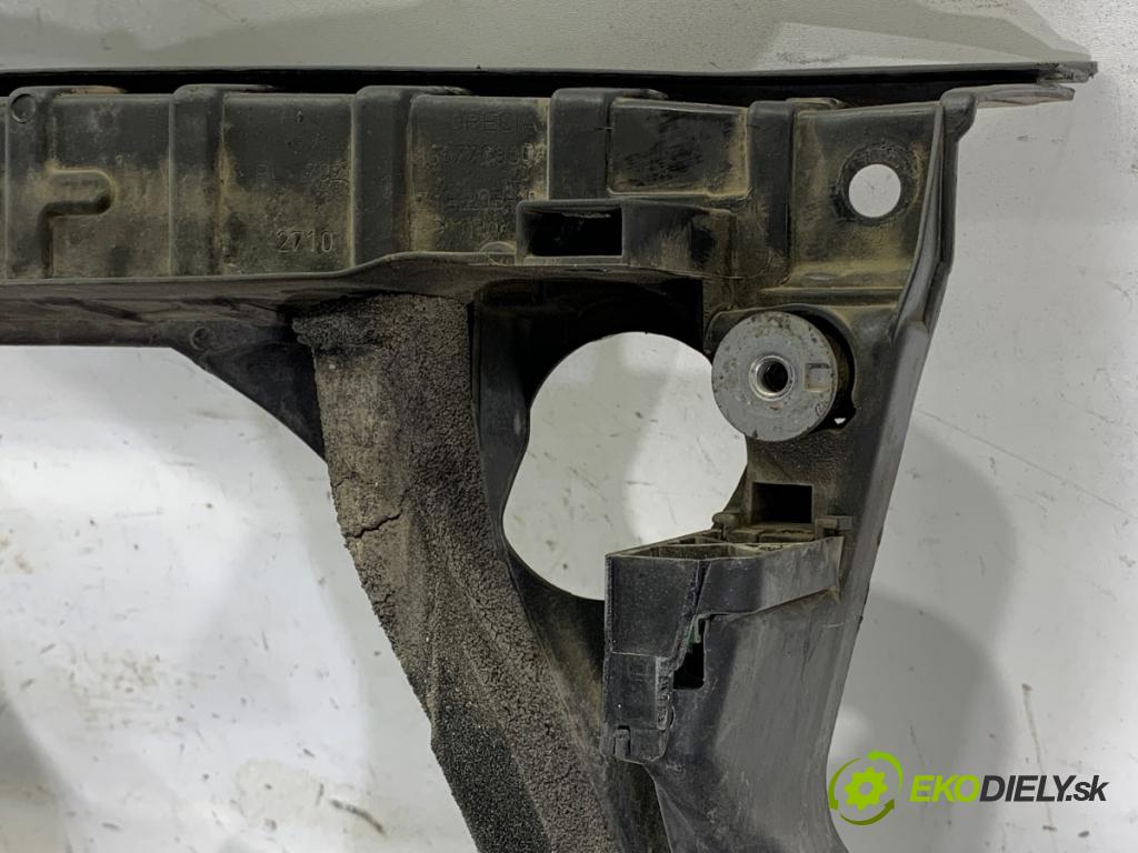 AUDI A6 C6 sedan 2005 103 kW 2.0 TDI 1968 Držiak predný  (Výstuhy predné)