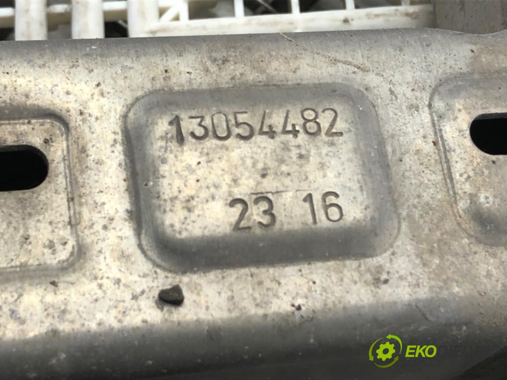 PEUGEOT 308 SW II Kombi 2016 81 kW 1.2 THP 110 1199 výztuha nárazníka zadní část 13054482 (Výztuhy zadní)