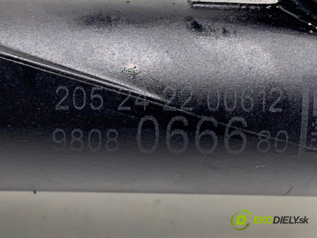 PEUGEOT 308 SW II Kombi 2016 81 kW 1.2 THP 110 1199 Spojkový valec pumpa spojky 9808066680 (Spojkový valec)