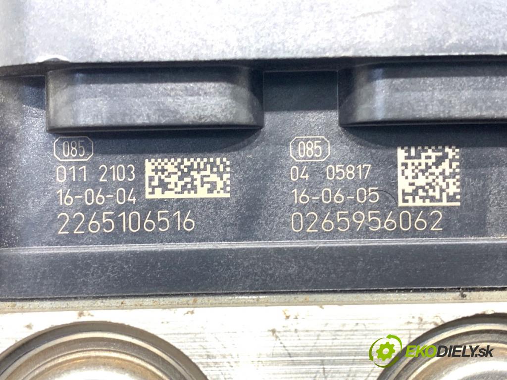 PEUGEOT 308 SW II Kombi 2016 81 kW 1.2 THP 110 1199 Pumpa ABS 9816073880 (Pumpa ABS)