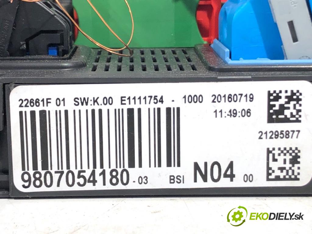 PEUGEOT 308 SW II Kombi 2016 81 kW 1.2 THP 110 1199 Modul BSI 9807054180 (Poistková skrinka)