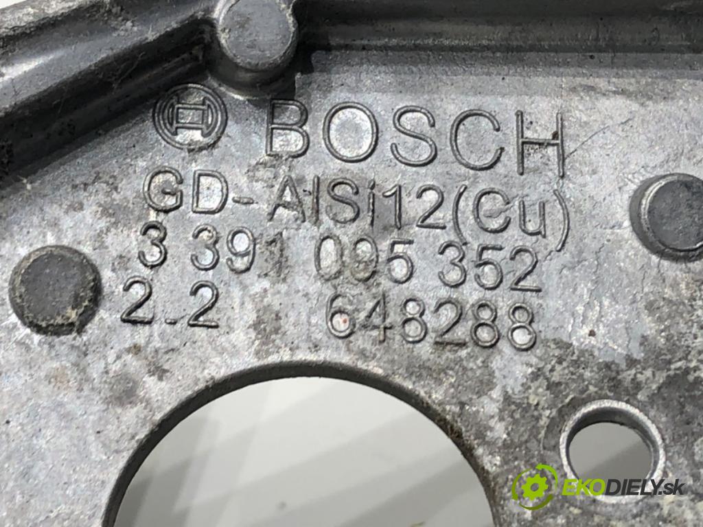 PEUGEOT 308 SW II Kombi 2016 81 kW 1.2 THP 110 1199 Mechanizmus stieračov predný 9810327980 (Motorček stieračov predný)