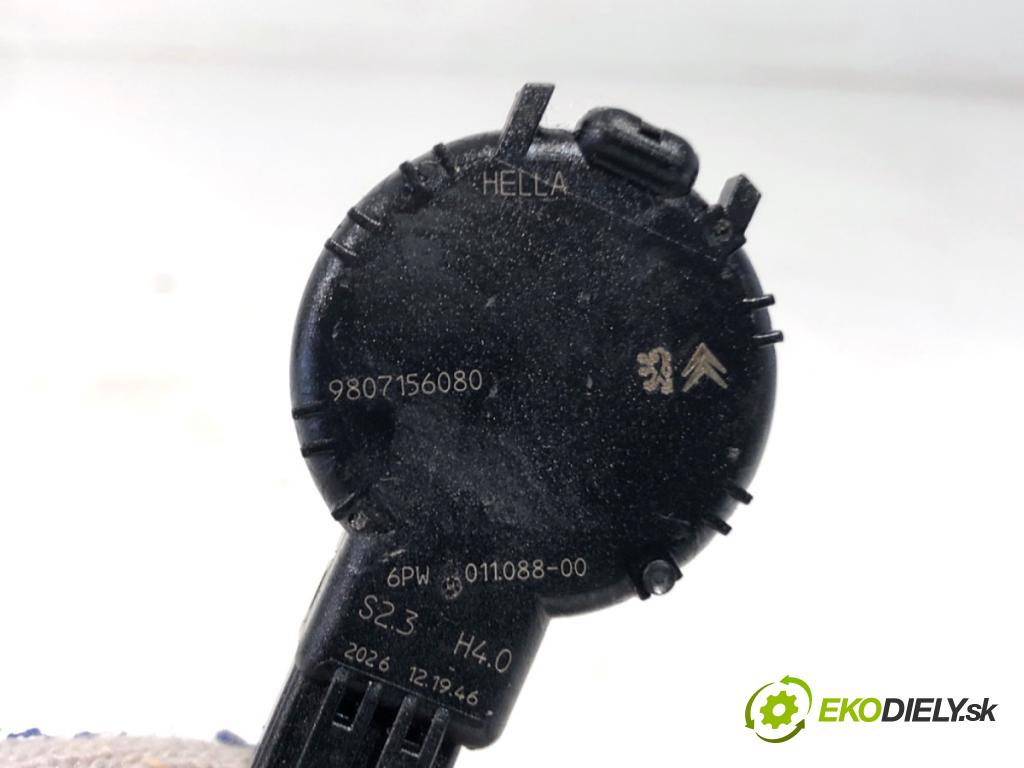 PEUGEOT 308 SW II Kombi 2016 81 kW 1.2 THP 110 1199 Snímač dažďa 9807156080 (Snímač dažďa)