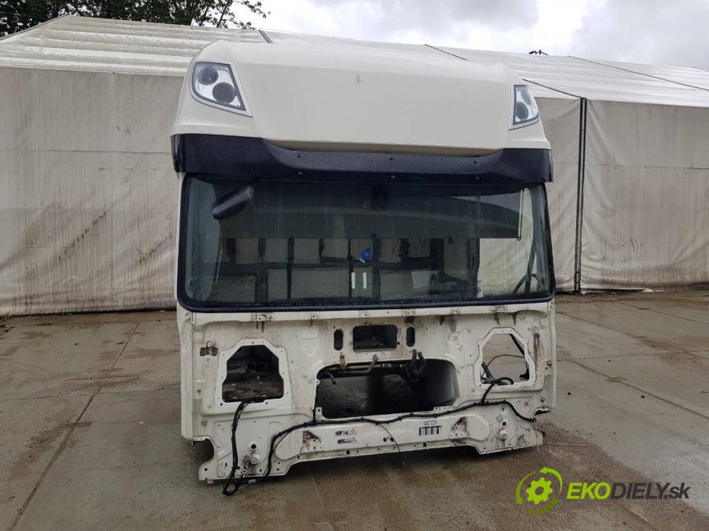 DAF XF Ciągnik siodłowy 2017 340 kW FT 460 340 kW [462 KM] olej napędowy 2012 - 2022 12900 kabína 