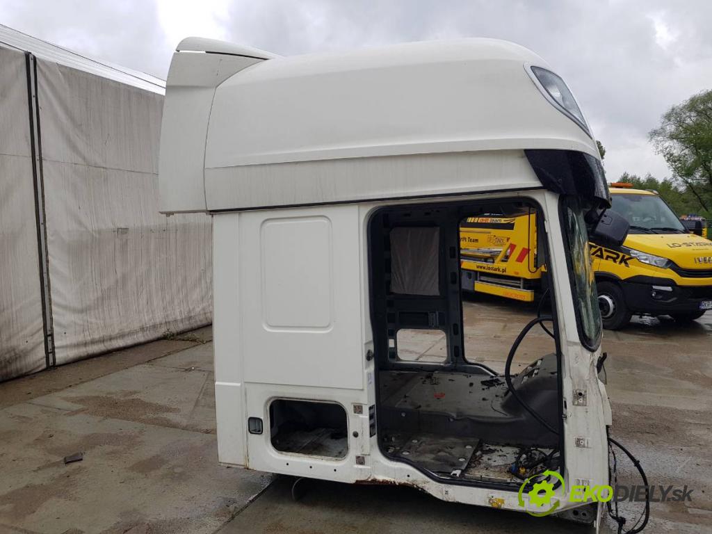 DAF XF Ciągnik siodłowy 2017 340 kW FT 460 340 kW [462 KM] olej napędowy 2012 - 2022 12900 kabína