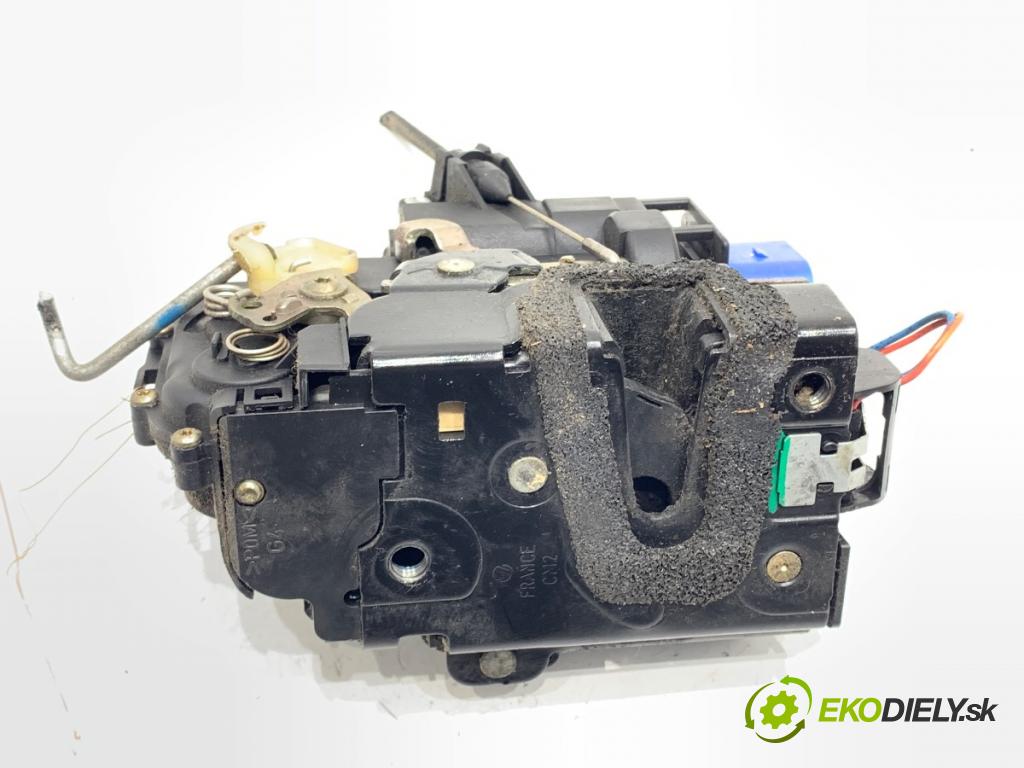 VW POLO IV 9N liftback 2002 47 kW 1.2 12V 1198 zámok dveře levý přední část 3B1837015AM