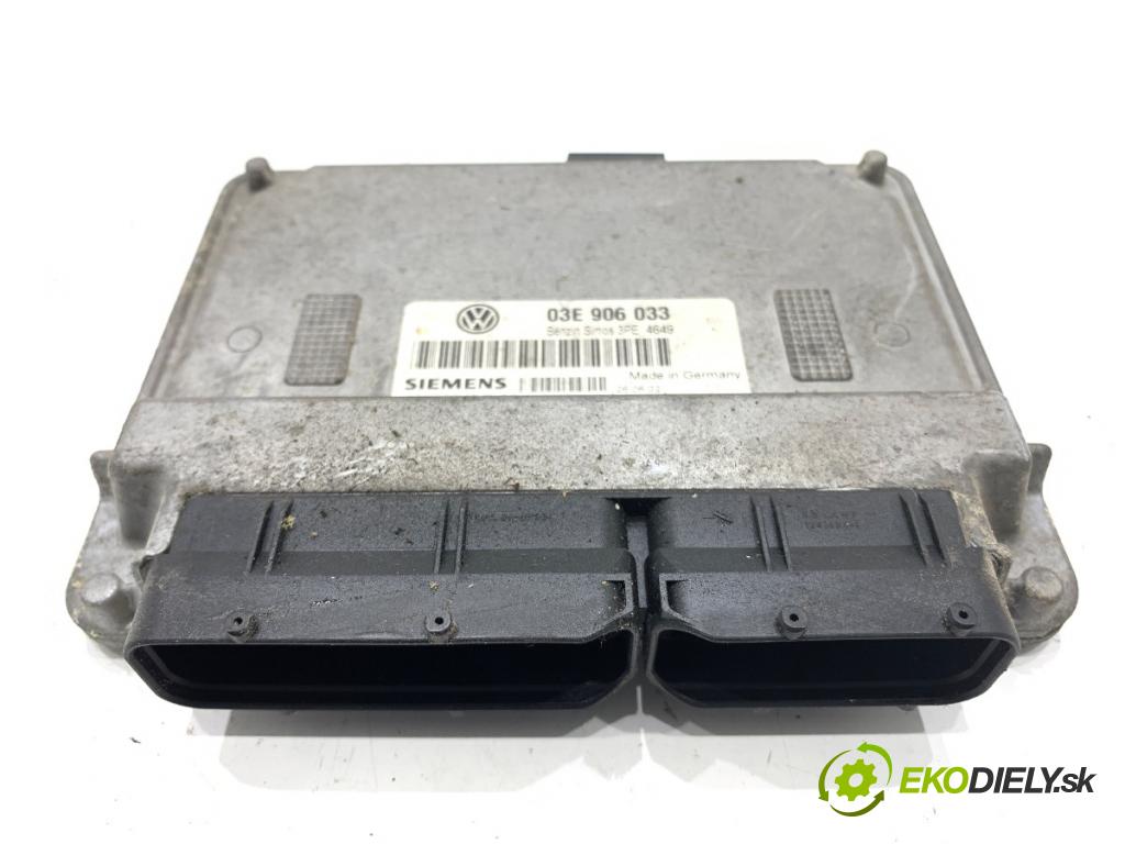 VW POLO IV 9N liftback 2002 47 kW 1.2 12V 1198 riadiaca jednotka Motor 03E906033 (Riadiaca jednotka)
