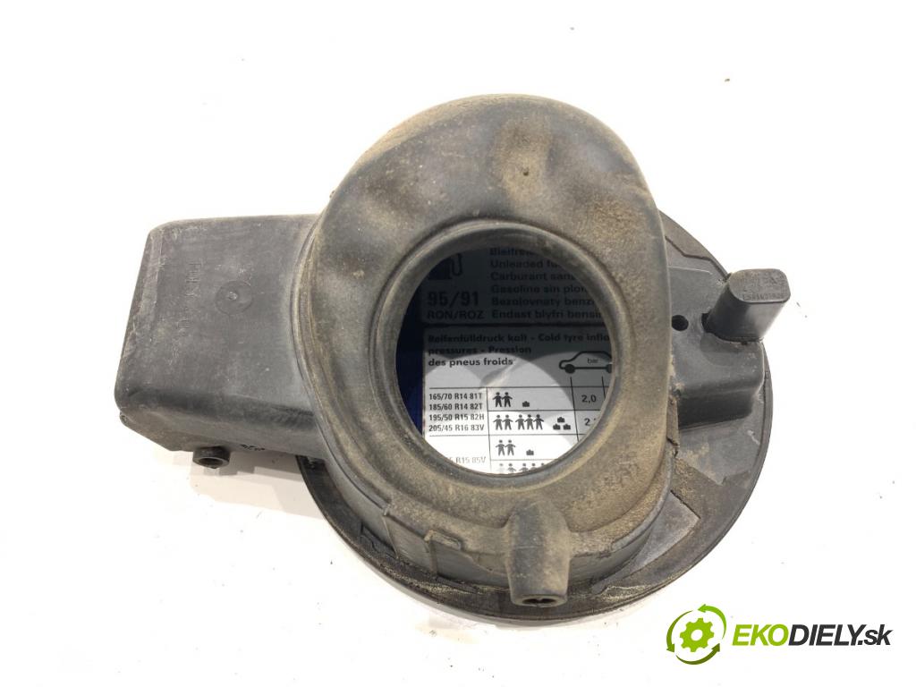 VW POLO IV 9N liftback 2002 47 kW 1.2 12V 1198 Dvierka nádrže paliva (Kľučka dverí ostatné)
