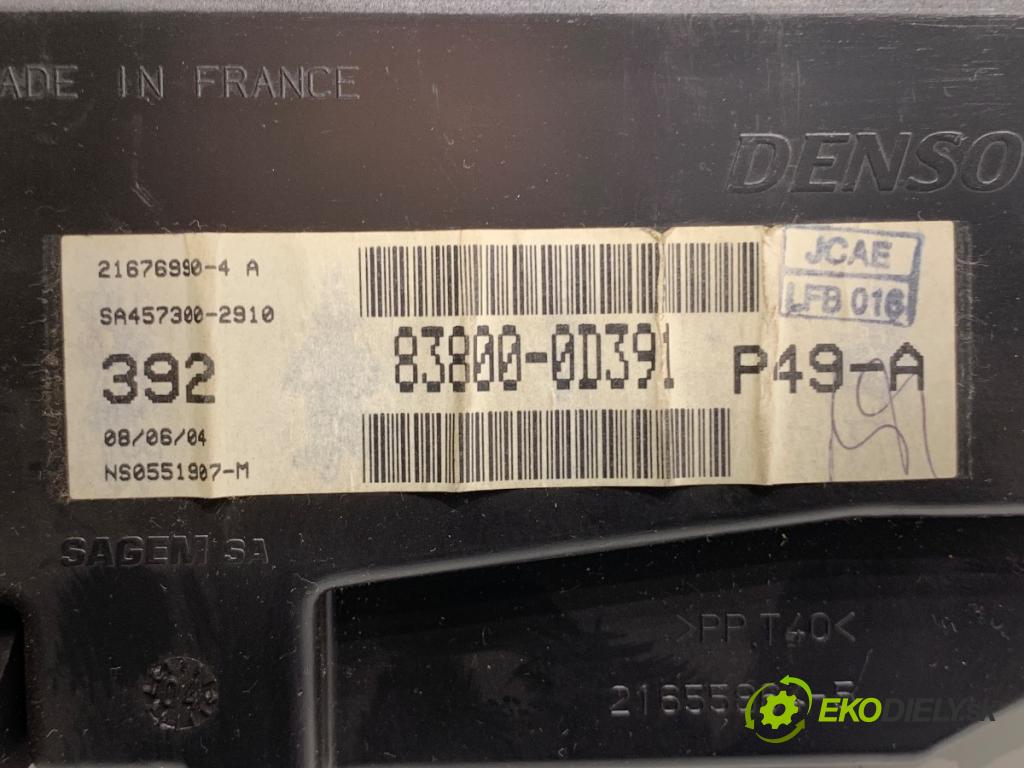 TOYOTA YARIS I liftback 2004 64 kW 1.3 (SCP12_, SCP13_) 1298 Prístrojovka 83800-0D391 (Prístrojová doska)