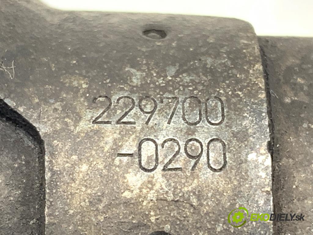 TOYOTA YARIS I liftback 2004 64 kW 1.3 (SCP12_, SCP13_) 1298 Snímač variabilný fázy 229700-0290 (Snímač)