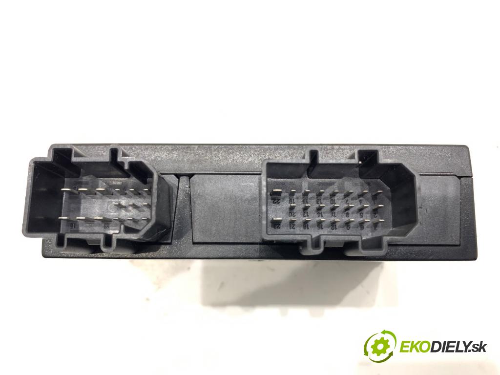 SEAT LEON I liftback 2001 77 kW 1.6 16 V 1598 Modul komfortu 1J0959799AH (Modul komfortu)