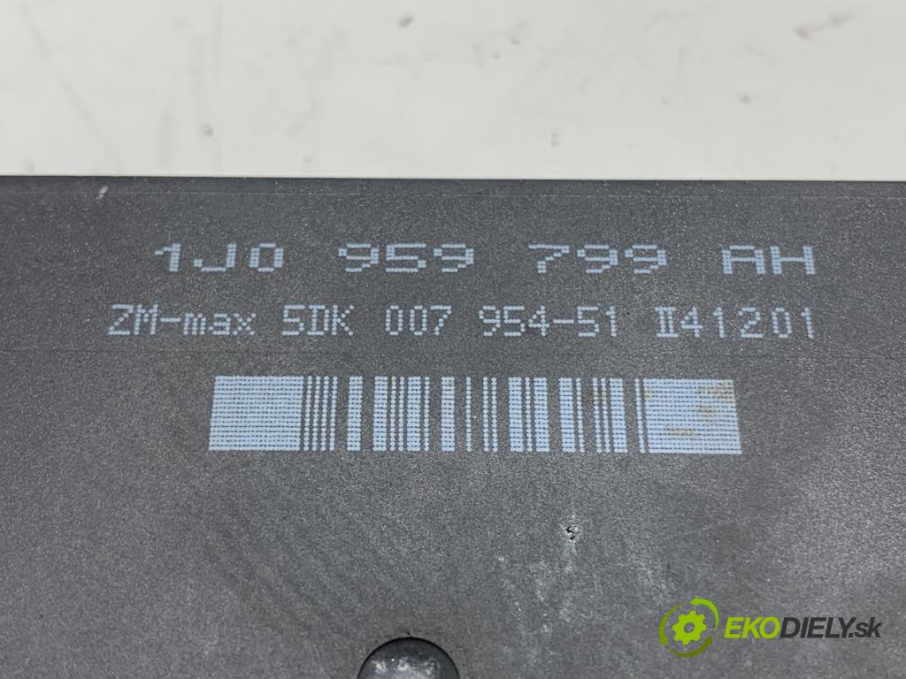 SEAT LEON I liftback 2001 77 kW 1.6 16 V 1598 Modul komfortu 1J0959799AH (Modul komfortu)