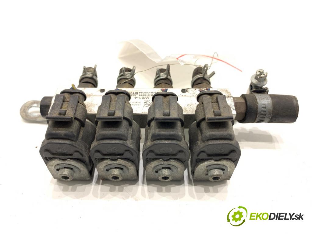 SEAT LEON I liftback 2001 77 kW 1.6 16 V 1598 vstrekovač LPG AC W01-4