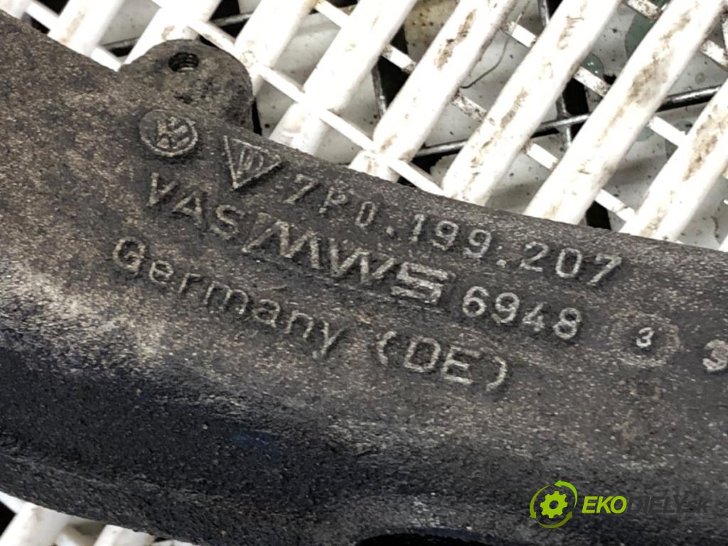 AUDI Q7 4L SUV 2015 200 kW 3.0 TFSI quattro 2995 Výstuha pod Motor 7P0199207 (Výstuhy predné)