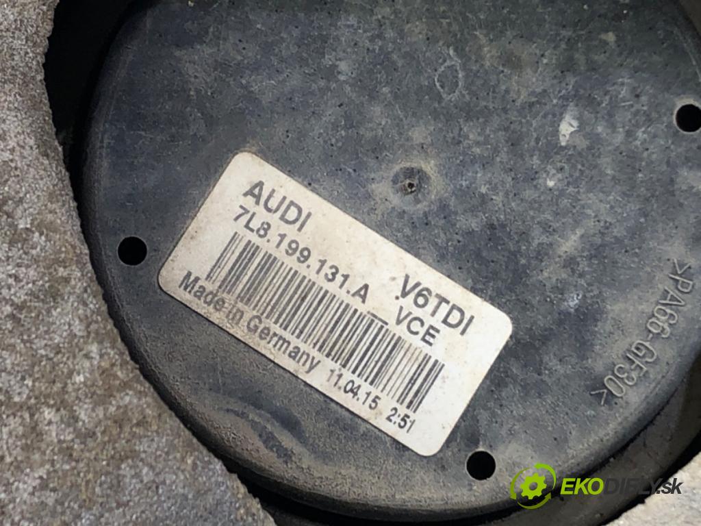 AUDI Q7 4L SUV 2015 200 kW 3.0 TFSI quattro 2995 Výstuha pod Motor 7P0199207 (Výstuhy predné)