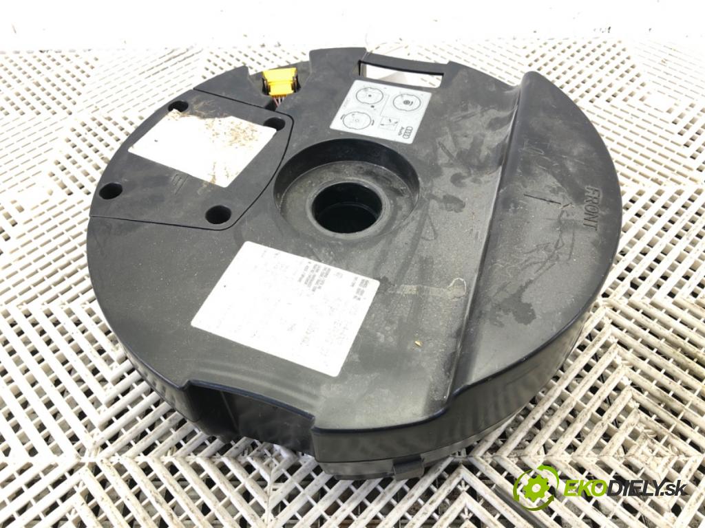 AUDI Q7 4L SUV 2015 200 kW 3.0 TFSI quattro 2995 subwoofer 4L0035382B (Audio zariadenie)