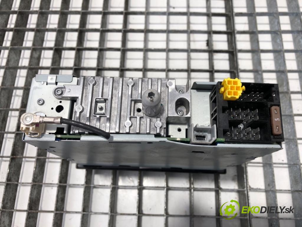 DAF XF Ciągnik siodłowy 2017 340 kW FT 460 340 kW [462 KM] olej napędowy 2012 - 2022 12900 RADIO 1858912 (Audio zariadenie)