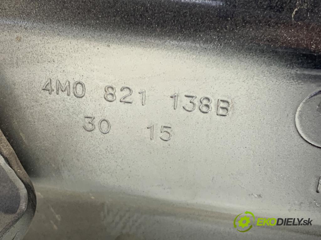 AUDI Q7 4M SUV 2015 200 kW 3.0 TDI quattro 2967 uchycení blatníka pravý přední část 4M0821138B