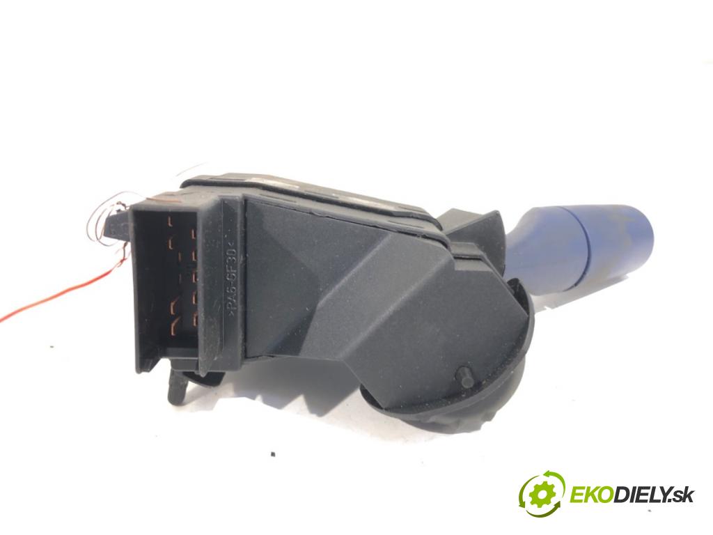 SMART ROADSTER kabriolet 1999 45 kW 0.7 (452.432) 698 Prepínač smeroviek 0001185V009 (Prepínacie páčky pod volantom)