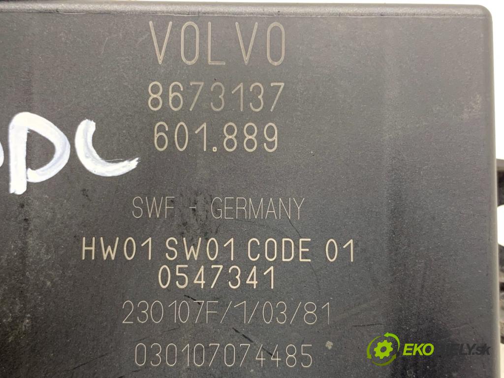 VOLVO V50 Kombi 2007 80 kW 1.6 D 1560 modul PDC 8673137 (Ostatní)