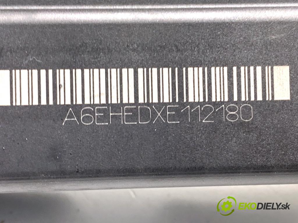 HYUNDAI i30 liftback 2015 81 kW 1.6 CRDi 1582 senzor airbag 95910-A6110 (Snímač)