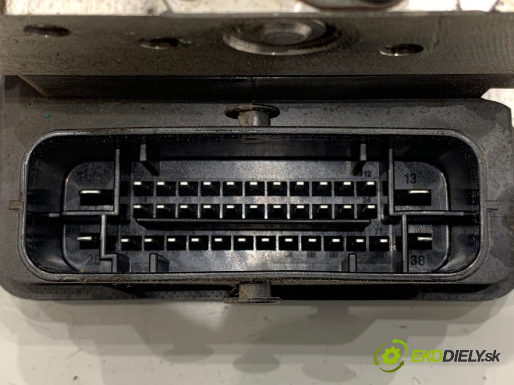 HYUNDAI i30 liftback 2015 81 kW 1.6 CRDi 1582 Pumpa ABS 58900-A6230 (Pumpa ABS)