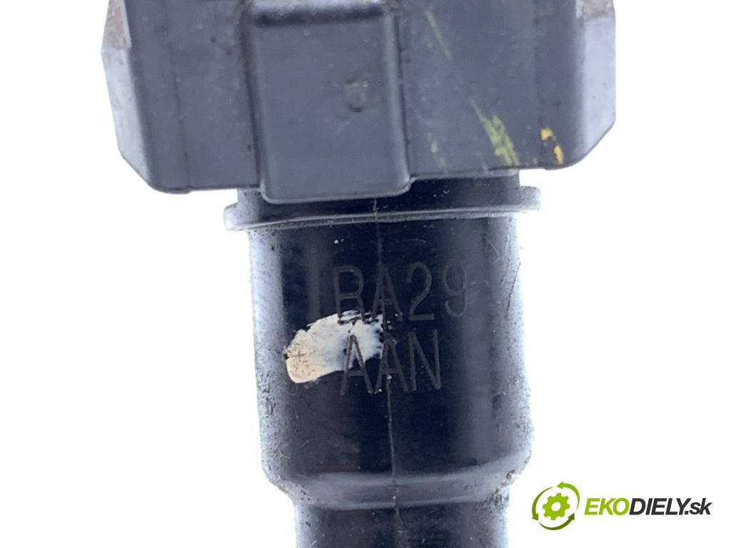 HONDA CR-V II SUV 2004 110 kW 2.0 (RD5) 1998 Lišta vstrekovacia  (Vstrekovacia lišta)