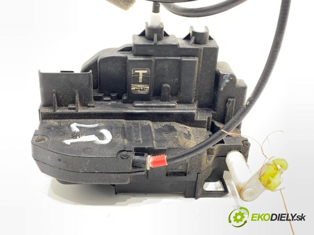NISSAN NOTE E11 nadwozie wielkoprzestrzenne (MPV) 2006 65 kW 1.4 1386 zámok dveře levý přední část