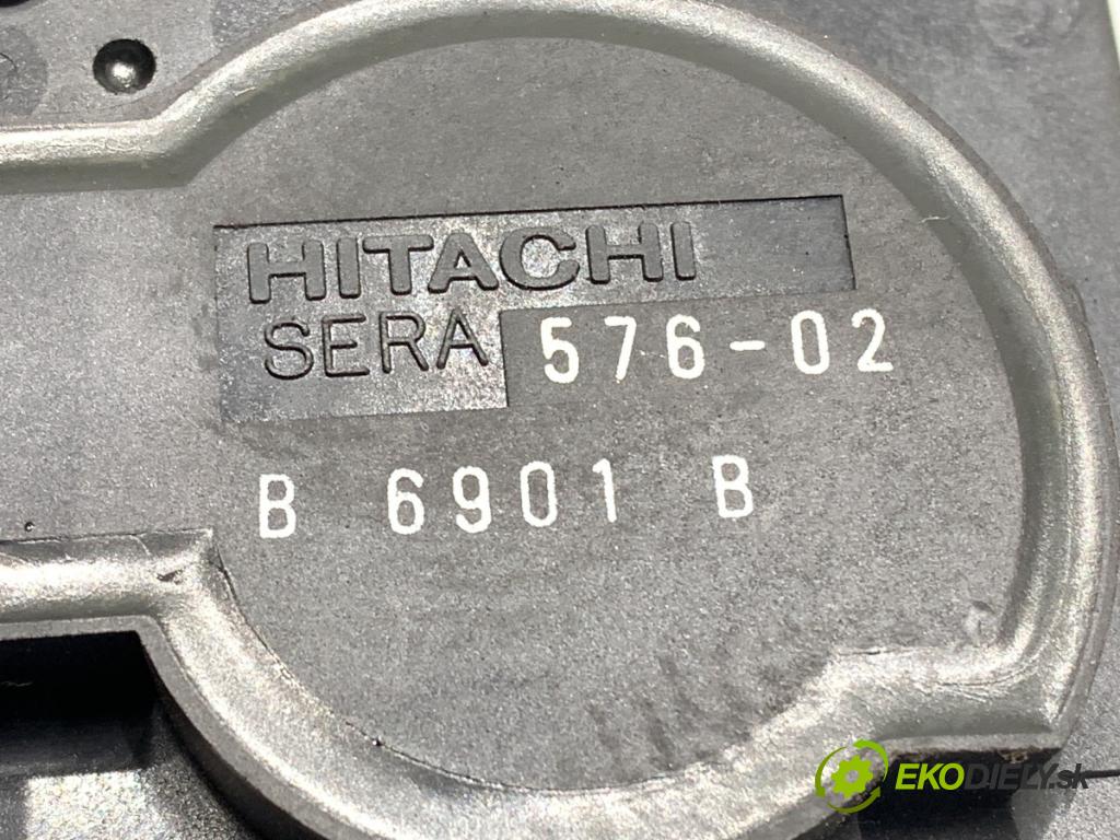 NISSAN NOTE E11 nadwozie wielkoprzestrzenne (MPV) 2006 65 kW 1.4 1386 Škrtiaca klapka SERA576-02 (Škrtiaca klapka)