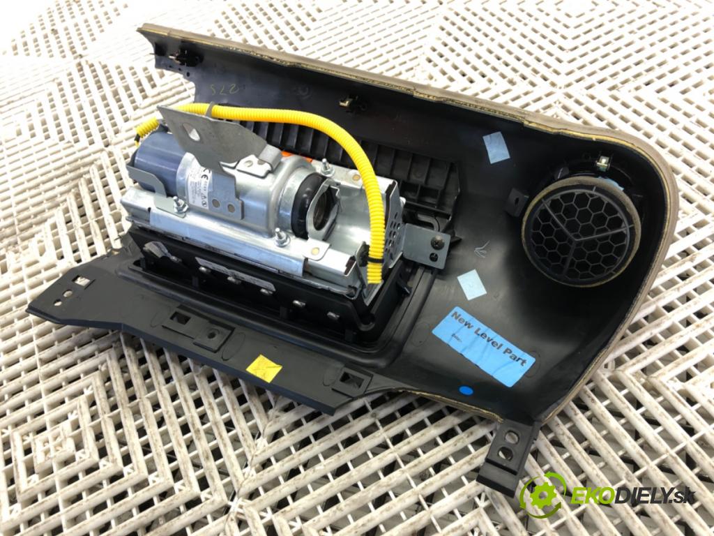 NISSAN NOTE E11 nadwozie wielkoprzestrzenne (MPV) 2006 65 kW 1.4 1386 AirBag spolujazdca  (Airbag)