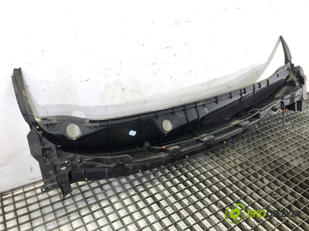 NISSAN NOTE E11 nadwozie wielkoprzestrzenne (MPV) 2006 65 kW 1.4 1386 Torpédo, plast pod čelné okno 668629U100 (Torpédo (plast pod čelným sklom))