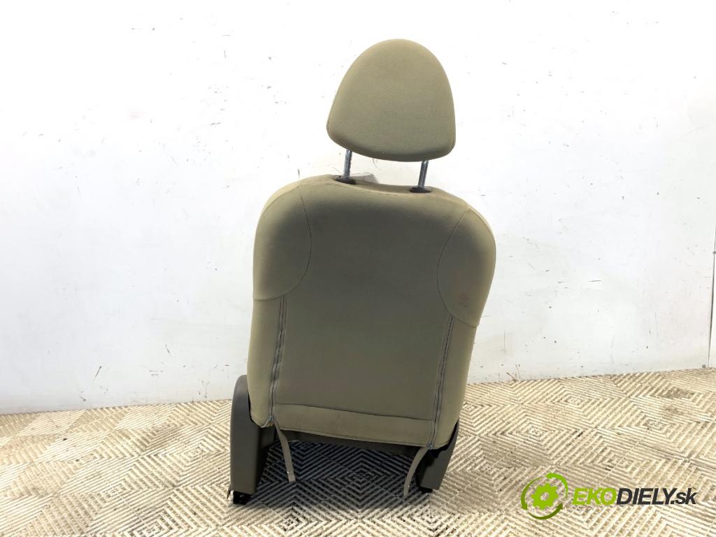 NISSAN NOTE E11 nadwozie wielkoprzestrzenne (MPV) 2006 65 kW 1.4 1386 Sedadlo ľavy predný