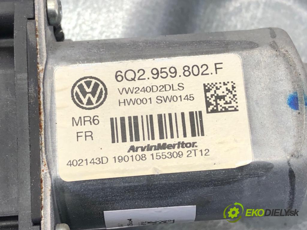 VW POLO IV 9N liftback 2008 51 kW 1.4 TDI 1422 mechanismus okna levý přední část 6Q2959802F