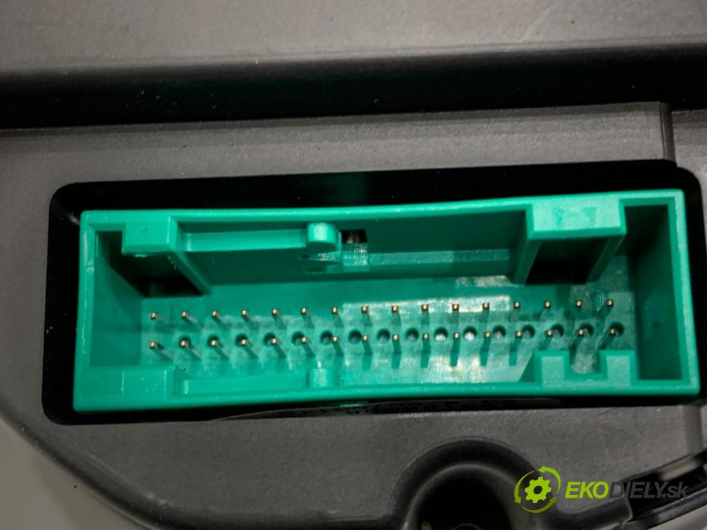 VW POLO IV 9N liftback 2008 51 kW 1.4 TDI 1422 Prístrojovka 6Q0920804J (Prístrojová doska)