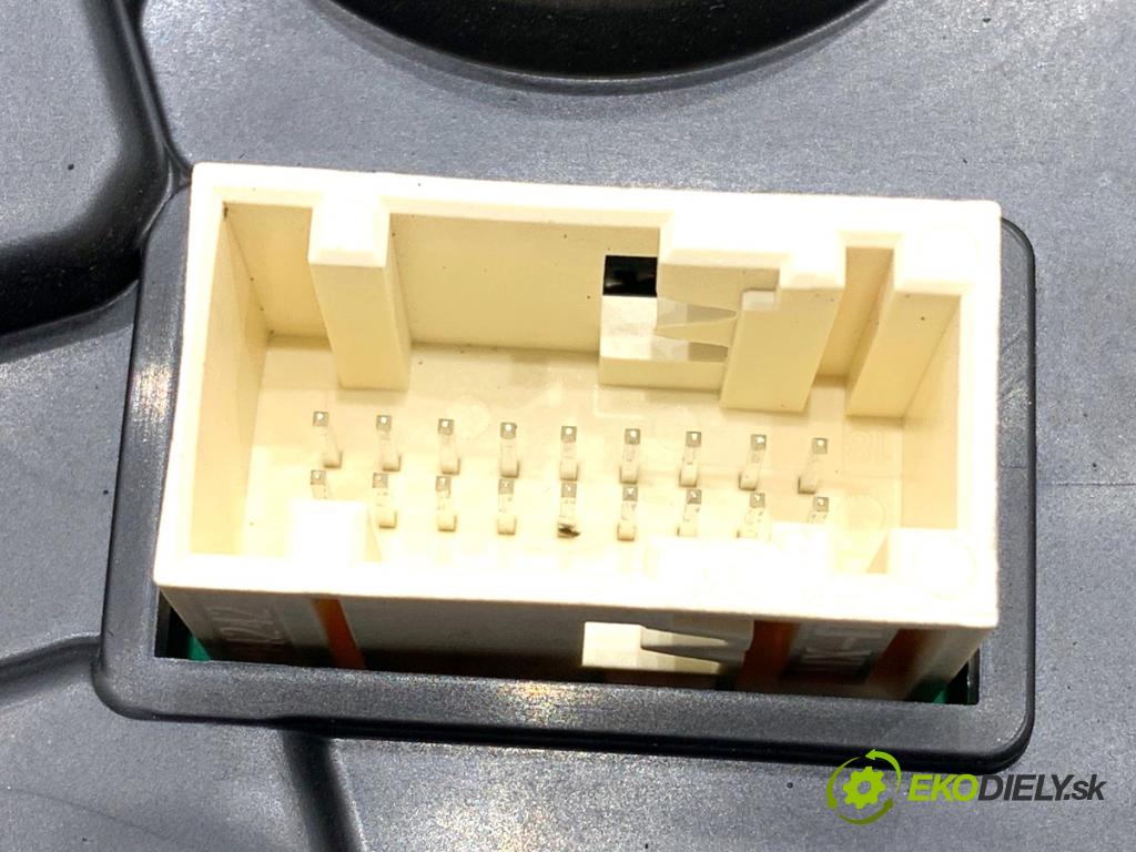 PEUGEOT 508 SW I Kombi 2015 133 kW 2.0 BlueHDi 180 1997 Prístrojovka 9810078280 (Prístrojová doska)