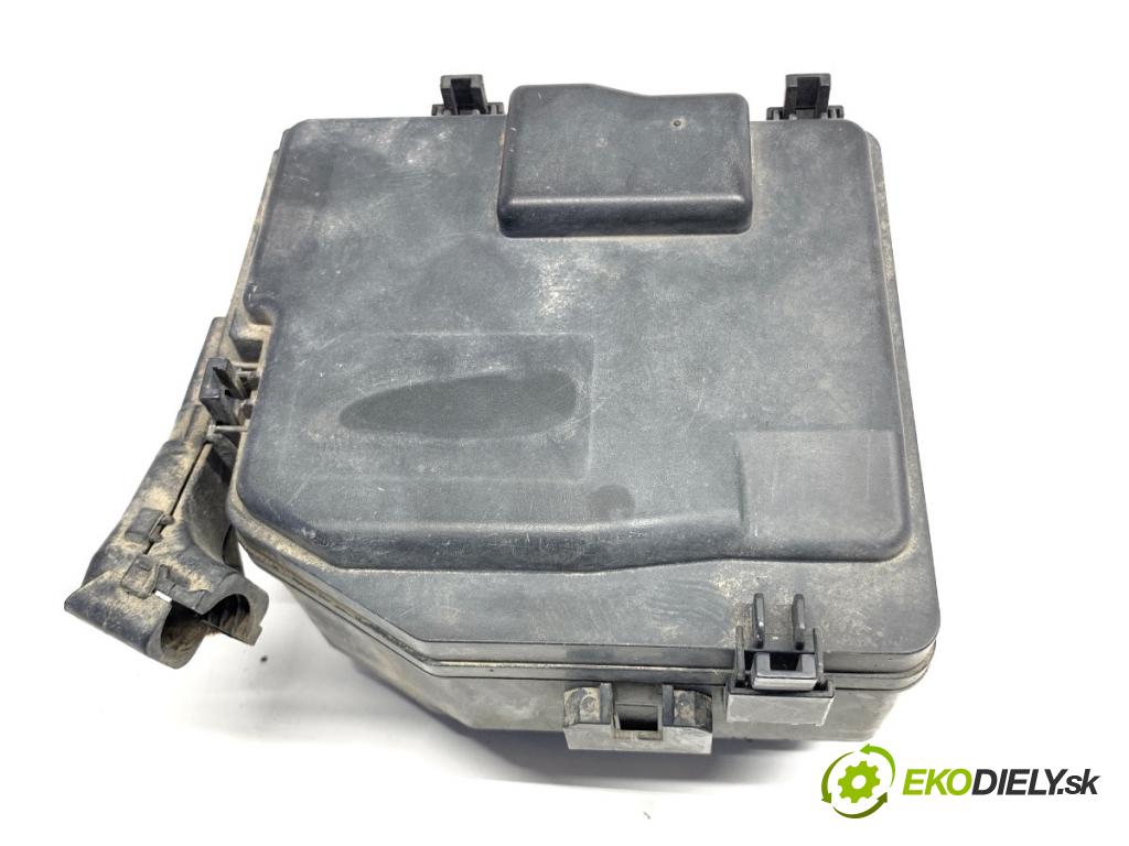 HONDA CIVIC VIII liftback 2007 103 kW 1.8 (FN1, FK2) 1799 skříňka poistková 09SMG-E02 (Pojistkové skříňky)