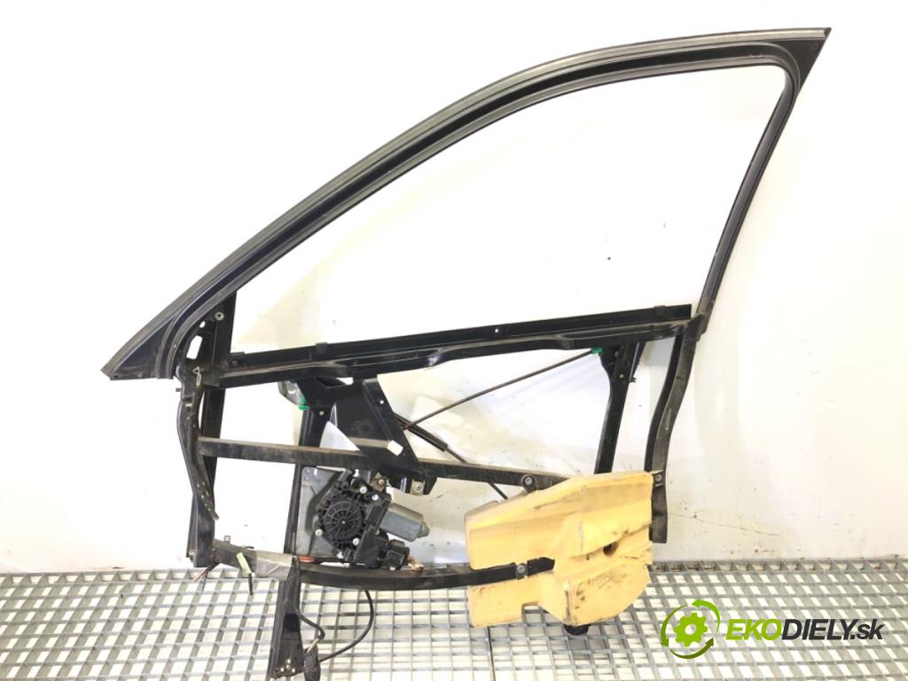 AUDI A4 B5 Kombi 1997 81 kW 1.9 TDI quattro 1896 mechanismus okna pravý přední část