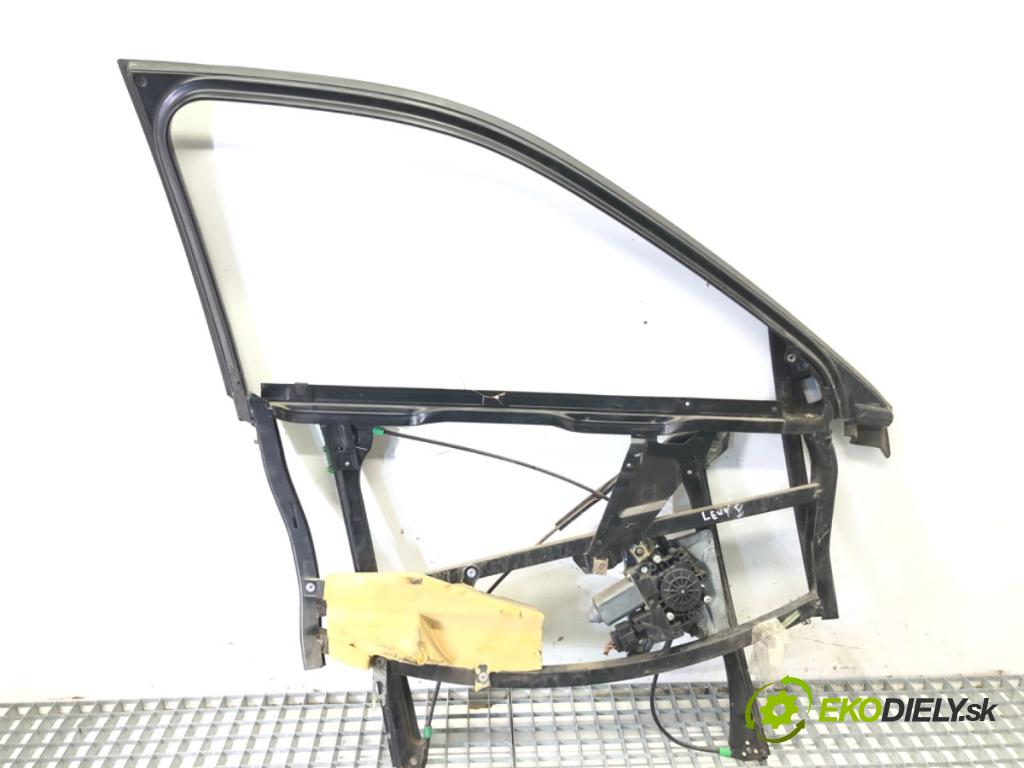AUDI A4 B5 Kombi 1997 81 kW 1.9 TDI quattro 1896 mechanismus okna levý přední část