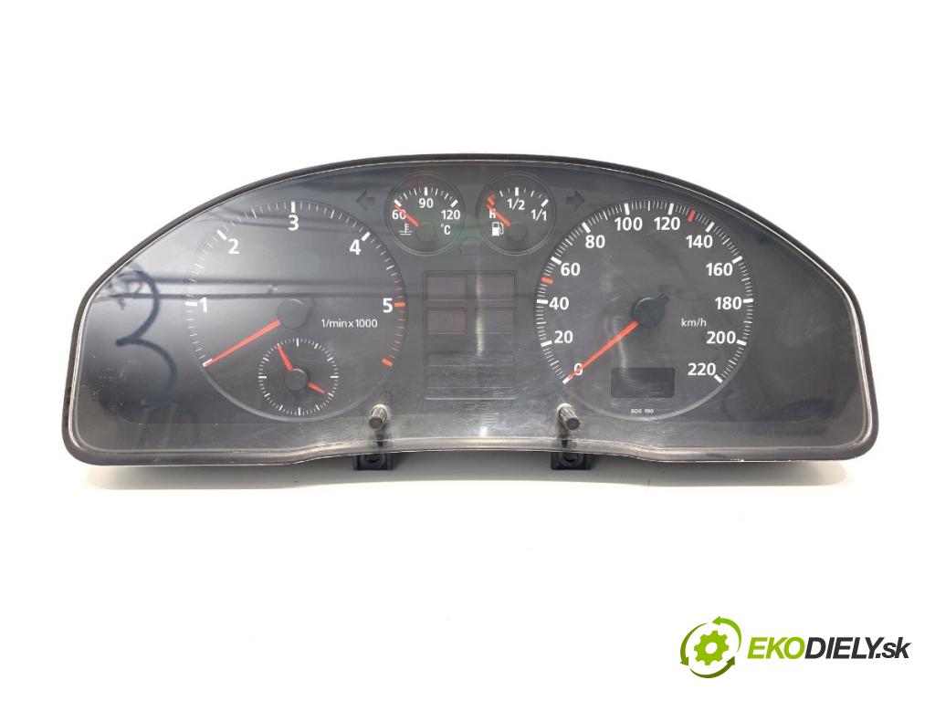 AUDI A4 B5 Kombi 1997 81 kW 1.9 TDI quattro 1896 prístrojovka 8D0919034 (Přístrojové desky, displeje)